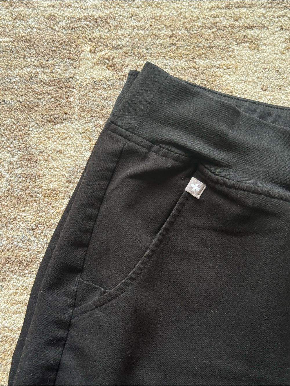 Figs Zamora Black Jogger Scrub Pants - Picture 3 of 8